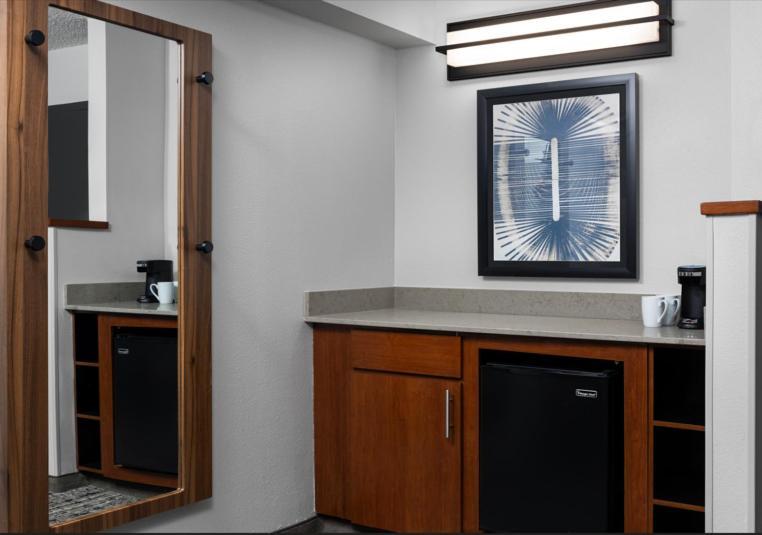 Hyatt Place Atlanta Airport South Hotel
