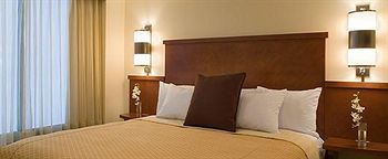 Hyatt Place Atlanta Airport South Hotel
